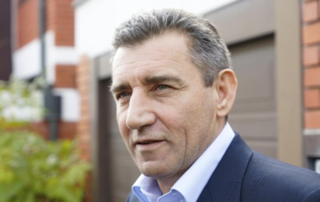 ŽIVOTNA PRIČA STUDENTICE KOJU STIPENDIRA ANTE GOTOVINA Do svoje 15. godine živjela je u  Dječjem selu  Ladimirevci