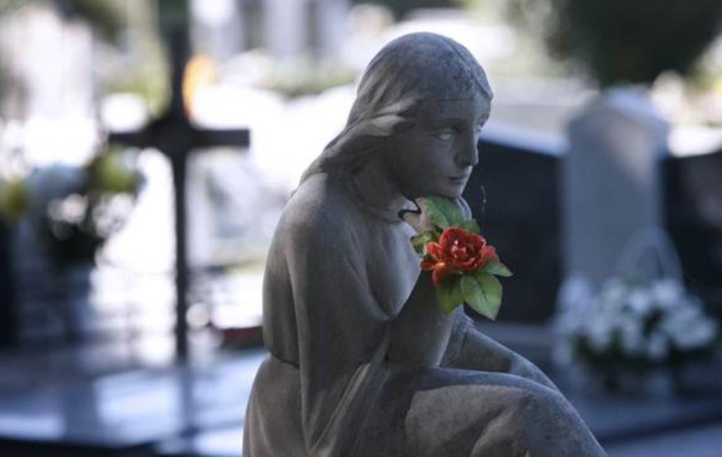 ŠKOLA ŽIVOTA Kako utješiti nekoga tko je u tuzi zbog gubitka voljene osobe?