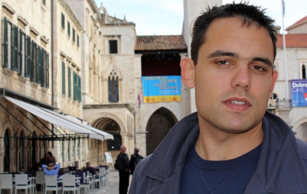 ČESTITAMO: Dubrovački novinar obradio Thompsona na klapski način