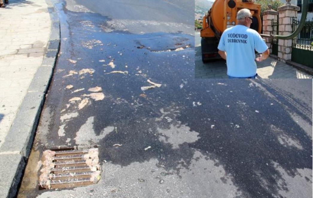 NE BAŠ UGODAN PRIZOR: Začepila se kanalizacija, otpaci izašli na površinu kraj robne kuće Minčeta (FOTO)