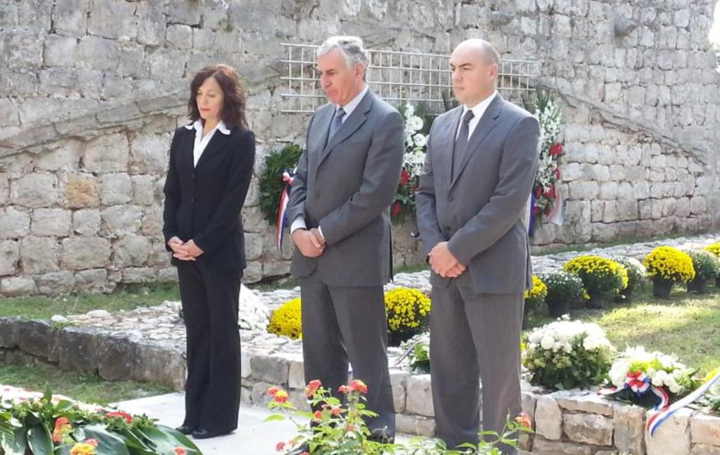 Županija odala počast nevinim žrtvama koje počivaju na Daksi