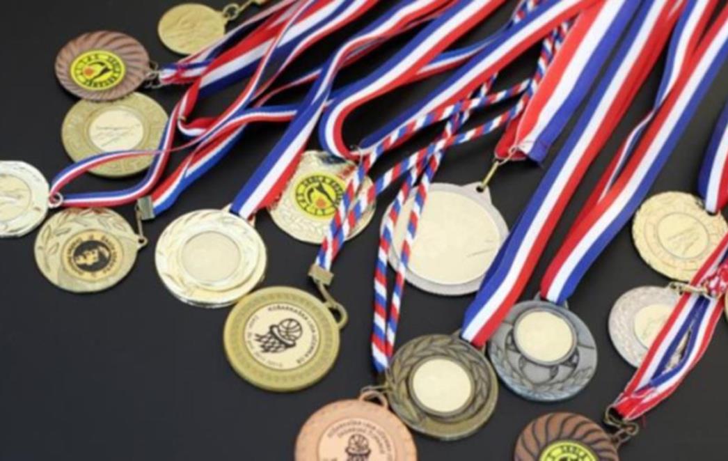 Neobičan poklon na grobu Dražena  Petrovića!