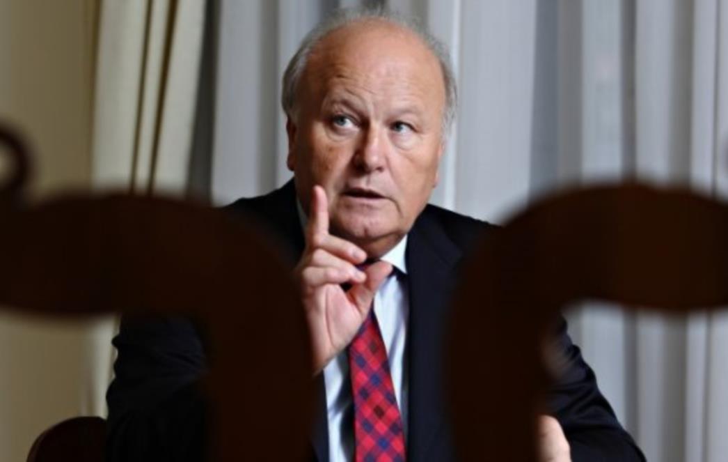 Slavko Linić ne da božićnice