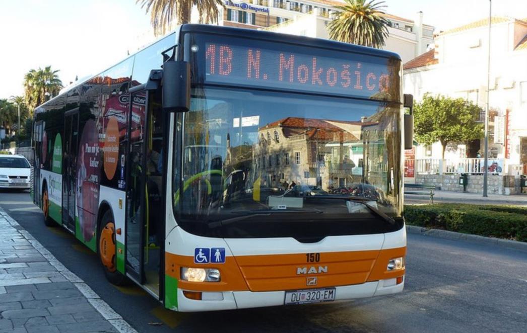 Pojačan vozni red u gradskom prometu, večeras duže voze Libertasovi autobusi