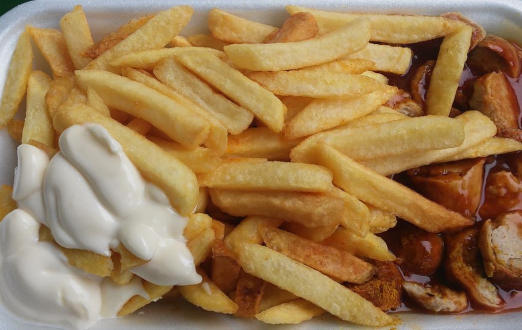 BIVŠI ZAPOSLENICI UPOZORAVAJU Što u restoranu brze hrane nikad ne biste trebali naručiti