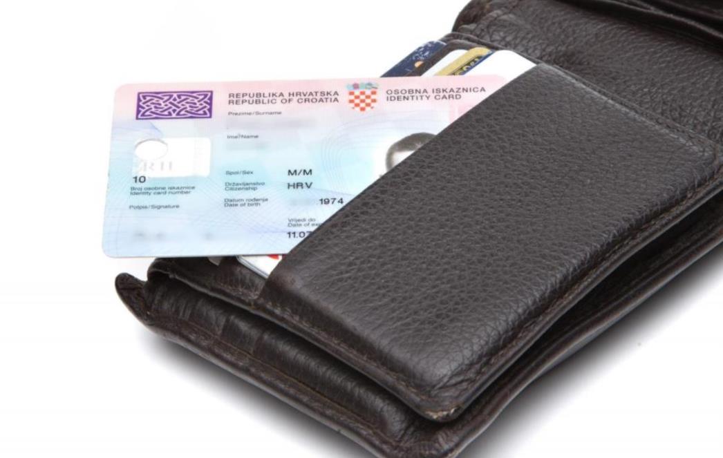Slovenac zloupotrijebio reciklirani karton za izdavanje osobne iskaznice