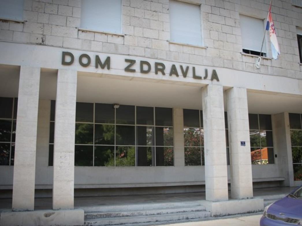 Oralni kirurzi iz Zagreba dolaze u Dubrovnik
