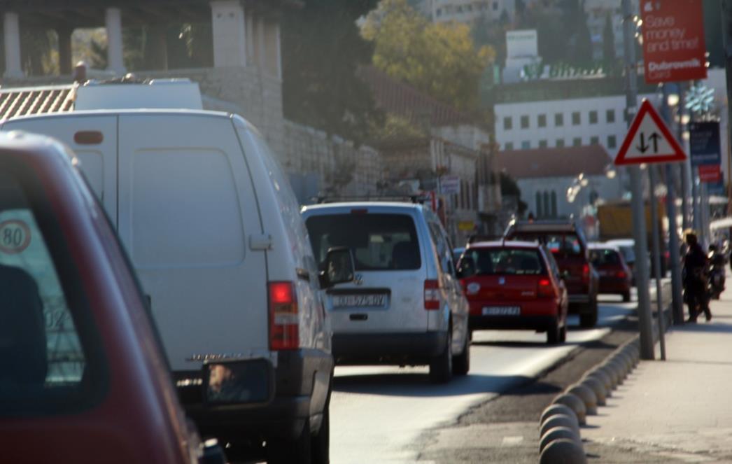 KRKLJANAC U DUBROVNIKU: Preko Gruža - brzinom puža (FOTO)