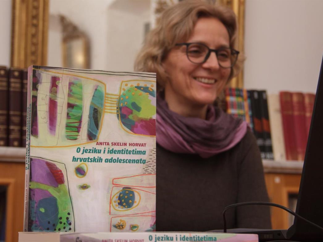 Anita Skelin Horvat održala predavanje o jeziku i identitetima hrvatskih adolescenata