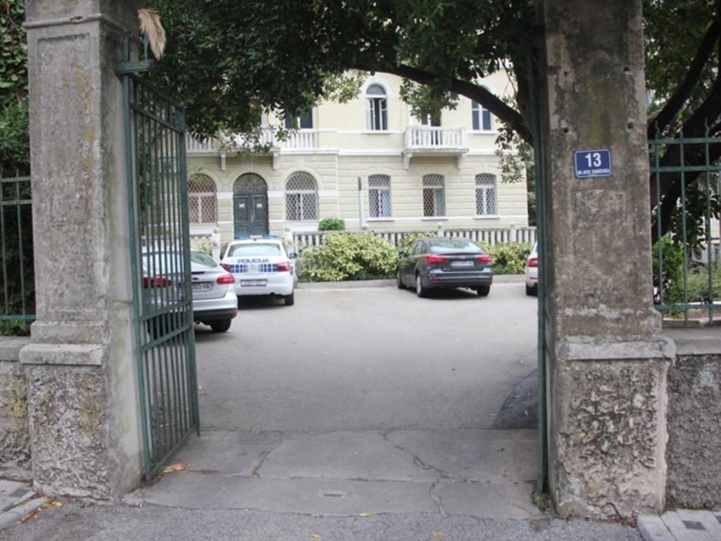 Javna prodaja pronađenih i napuštenih stvari
