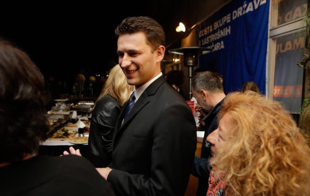 PISMO PETROVU: Što je s  reformom uništenog zdravstvenog sustava u Hrvatskoj? Nije zar da se plašite liječničkog lobija?