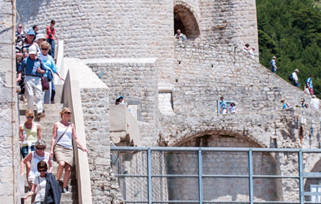 Vlahušić ugrađuje pokretne električne okomite skaline na dubrovačke ulice