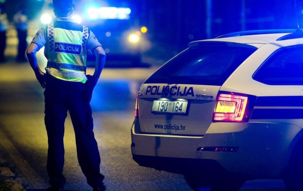 TEŠKA PROMETNA NESREĆA U KONAVLIMA: Smrtno stradala jedna osoba, tri ozlijeđene!