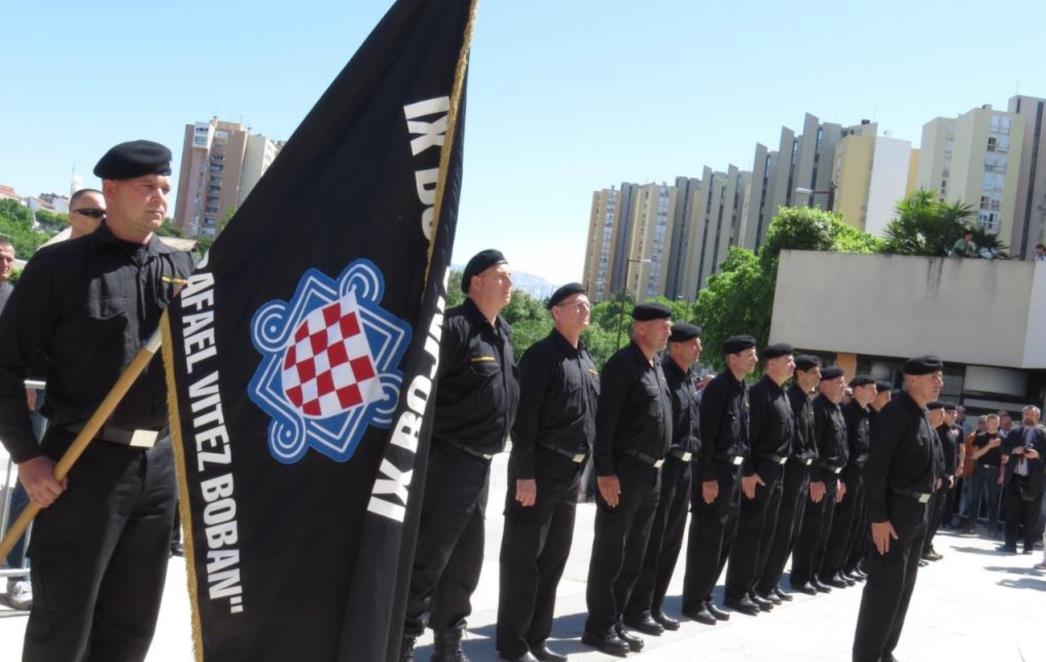DESETI TRAVNJA: Baldasar poslao vijenac za spomenik IX. bojnoj HOS-a ‘Rafael vitez Boban’; svećenik uzviknuo ‘Za dom’!