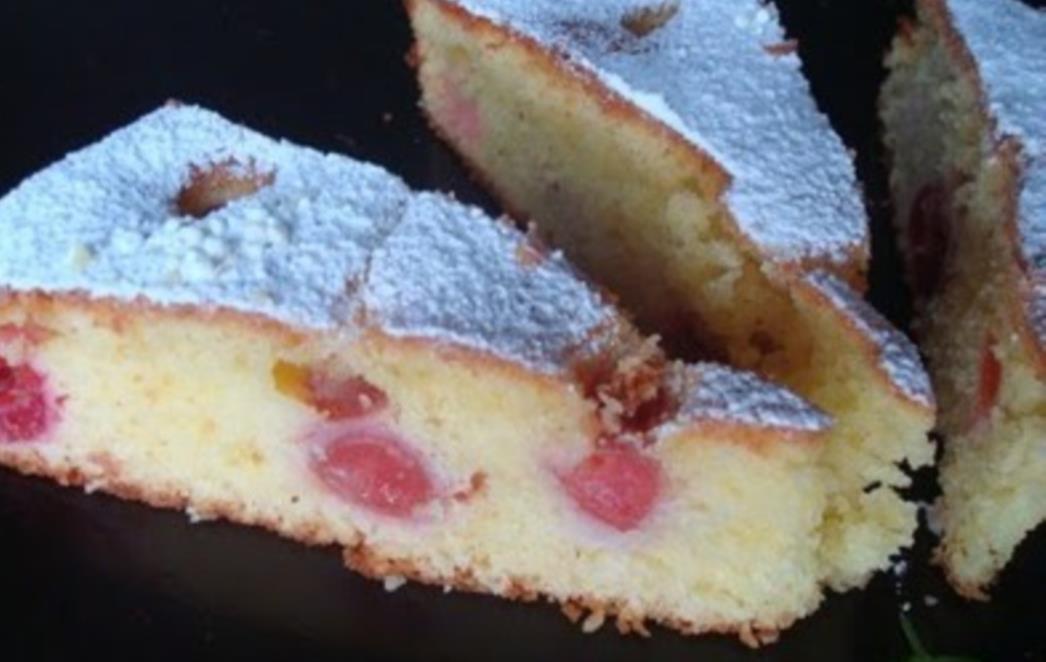 RECEPT DANA: Biskvit od trešnja