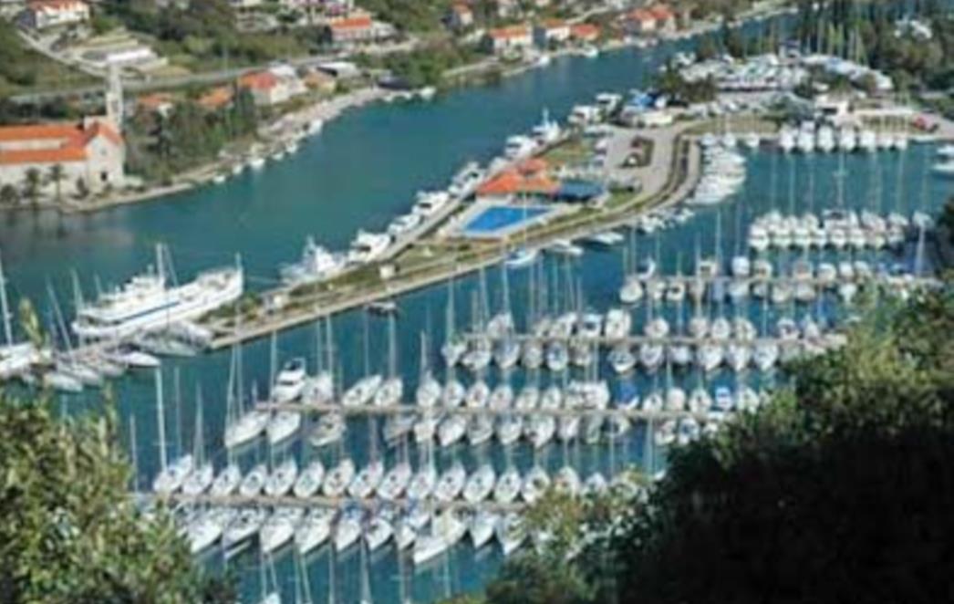 Rus se izgubio tražeći marinu Komolac