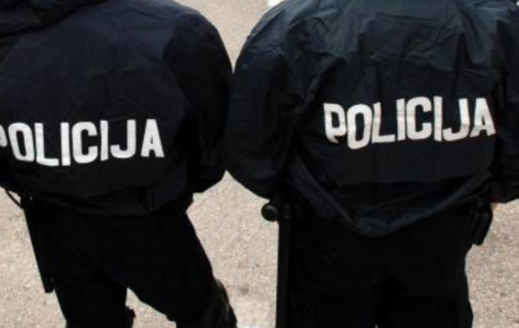 Pokušali prošvercati 27 tona krivotvorenih modnih marki