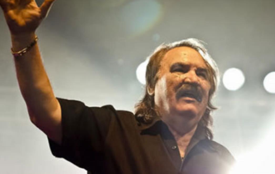 Zbog virusne upale pluća Mate Mišo Kovač koncert u Širokom Brijegu odgodio za 8. siječnja