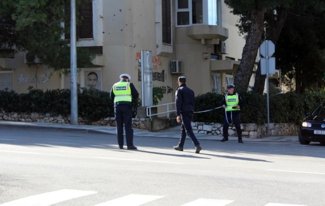 U prometnoj nesreći na semaforima u Lapadu, teško ozlijeđen pješak, zadržan u OB Dubrovnik