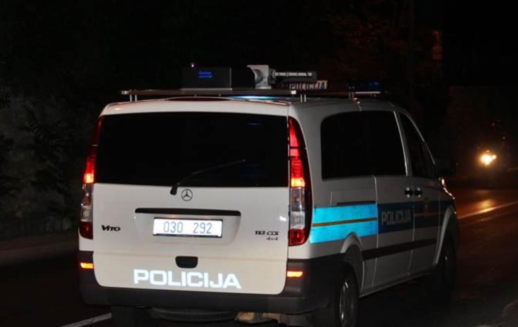 PROMETNA NESREĆA U ŽUPI DUBROVAČKOJ: Jedan teže, troje lakše ozlijeđenih 