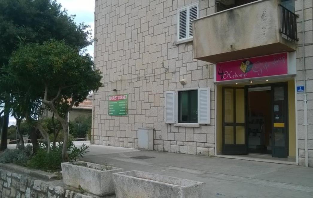 Policija pronašla trojac koji je u noćnim satima opljačkao Sex shop Hedonist u Dubrovniku