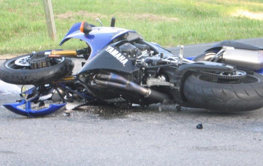 Prometna nesreća: Vozač motora prevezen u Opću bolnicu