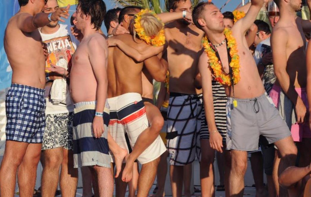 DRAMA NA PAGU: Francuzi istukli recepcionera i pobjegli ne plativši ljetovanje!