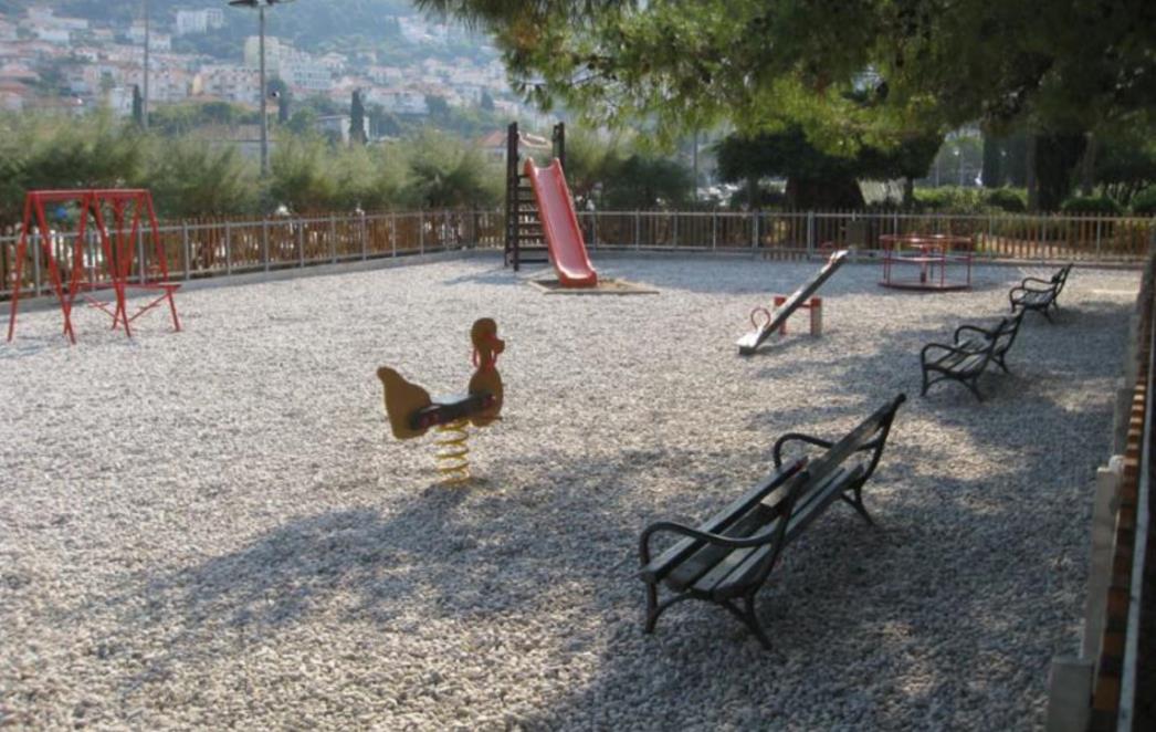 Završeni radovi na uređenju dječjeg igrališta na Batali