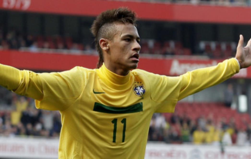 Pele: Neymar može zabiti objema nogama, a Messi ne