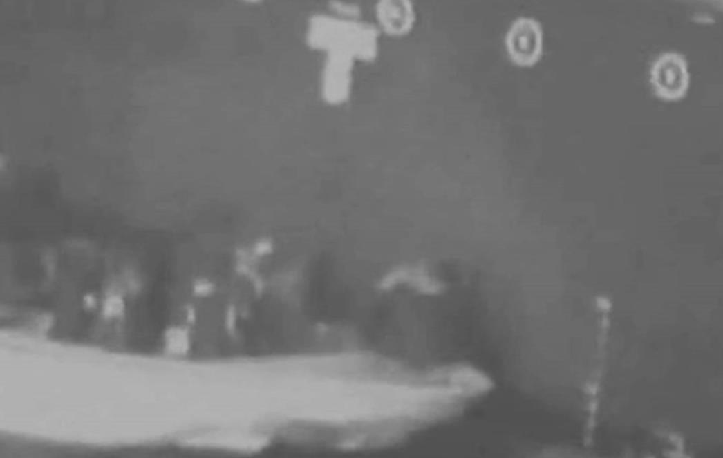 AMERIKA ŠALJE RAZARAČ 'Ovo je dokaz da je Iran napao tankere'
