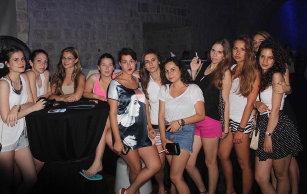 BAD GIRLS GO TO REVELIN PUN POGODAK: Vruća zabava trajala do ranih jutarnjih sati (FOTOGALERIJA)