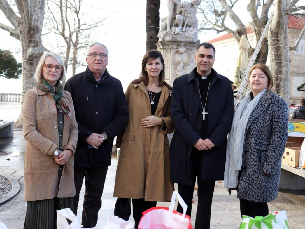 Grad Dubrovnik sudjeluje u humanitarnoj akciji 'Podijelimo radost Božića' za potrebite u Petrinji