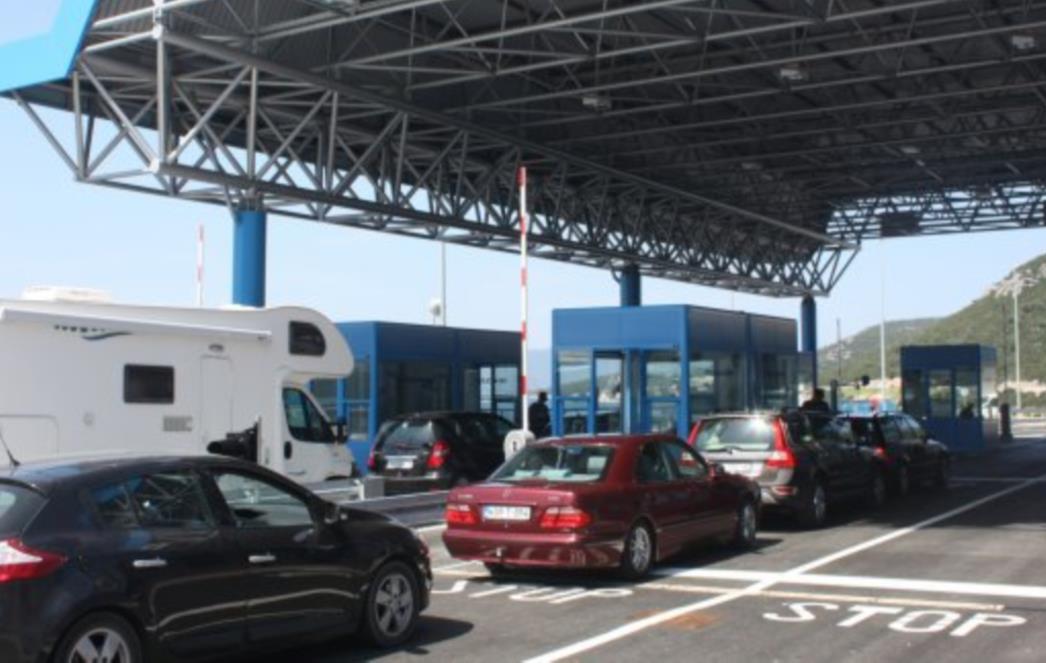'PAO' NA GP METKOVIĆ: Muškarac iz BiH pokušao prošvercati 131 ampulu testosterona, no to nije sve!