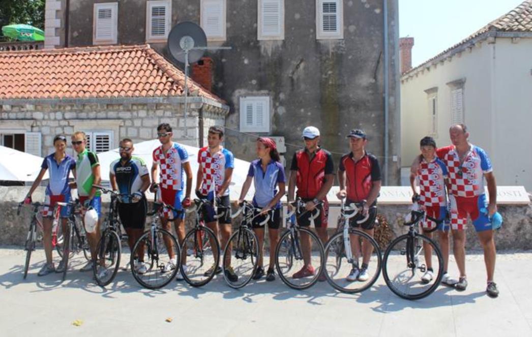 Maratonci iz Vukovara stigli u Dubrovnik (FOTO)
