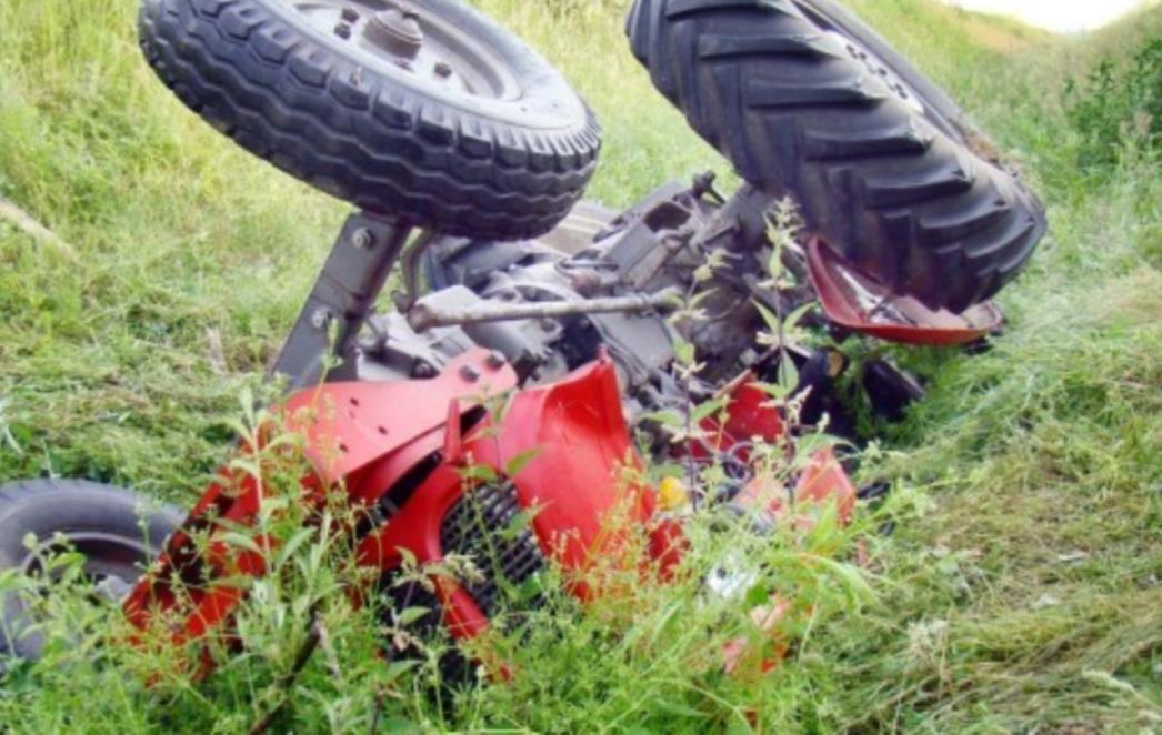 Korčula: Muškarac teže ozlijeđen u prevrtanju traktora, prebačen u splitsku bolnicu