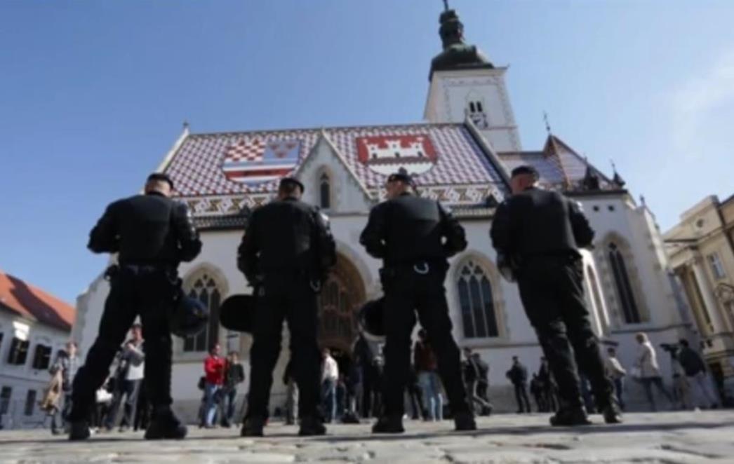 HODAK: Branitelji apsolutno mogu izaći pred Crkvu!  Policija nikome ne može ograničiti slobodu kretanja! Ovoga nije bilo ni u komunizmu