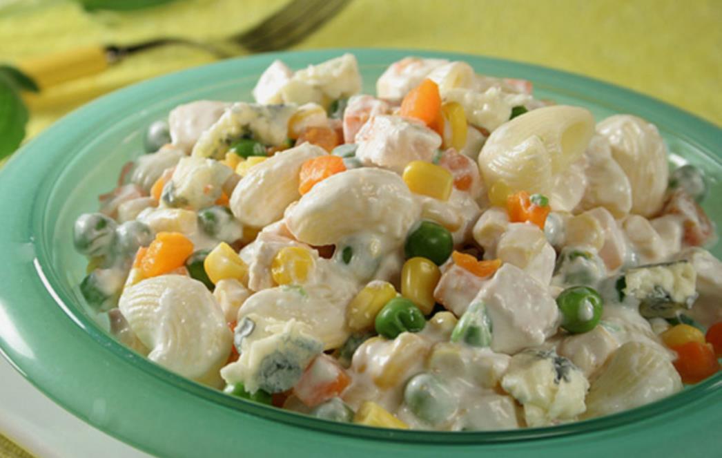 RECEPT DANA: Salata od piletine i makarona