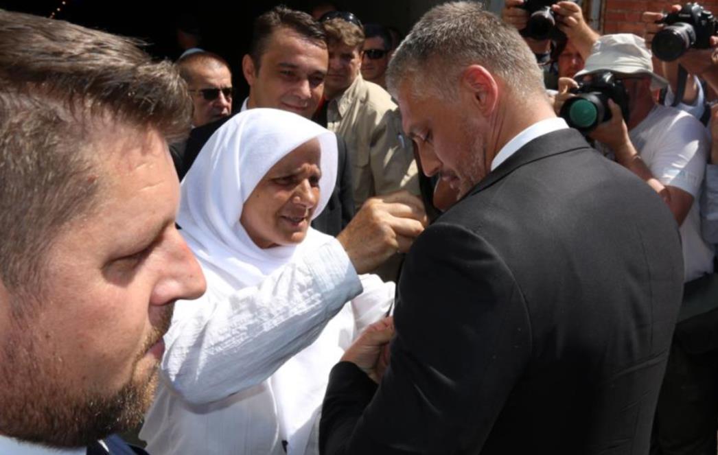 MILORAD DODIK MAJKAMA SREBRENICE: 'Ne zna se kada one plaču za članovima svojih obitelji, a kada puštaju političke suze?'