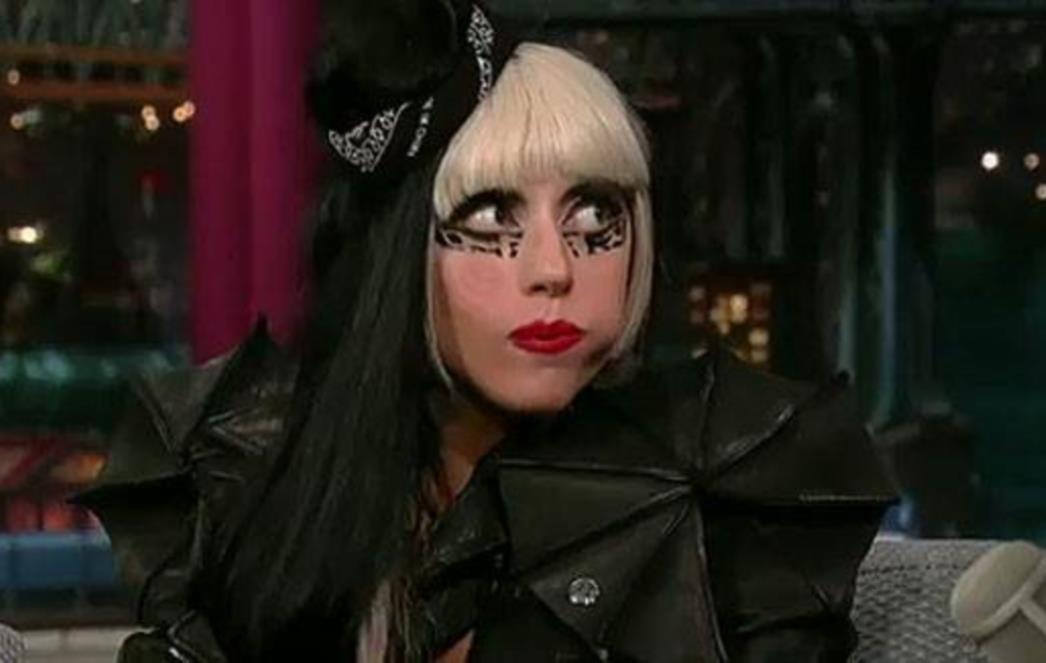 VIDEO: Lady Gaga progutala Lettermanove papire