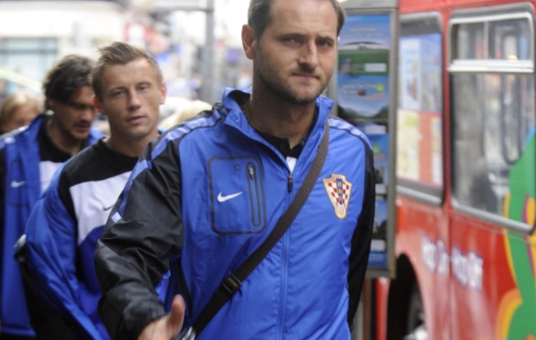 SENZACIONALNO Šimunić odbio Mamićeve milijune, sutra potpisuje za Hajduk!