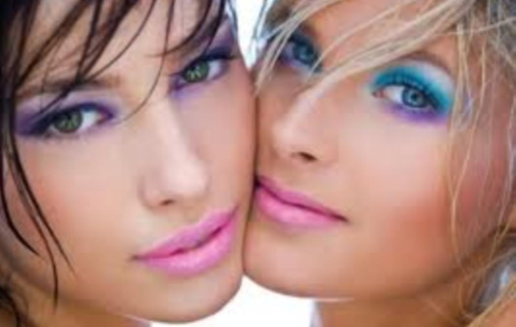 Ovaj detalj žene čini privlačnijima!