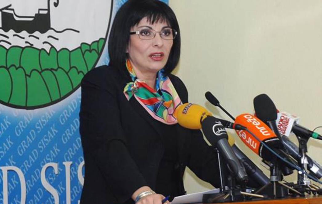 ŽIVOTOPIS CRVENE BARUNICE: Tko je Marina Lovrić Merzel?