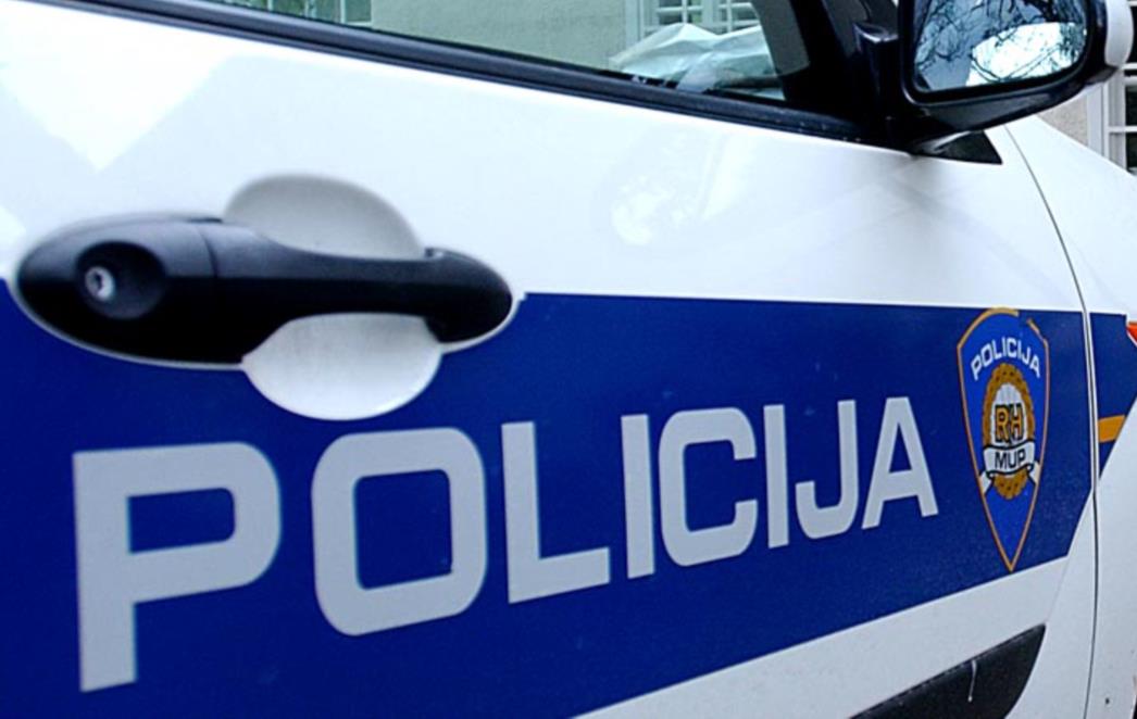 KRAĐA PRED DVOROM Otuđio dvije metalne kase pune novca