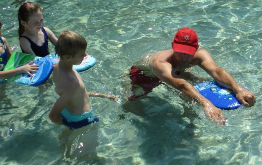 Dijete (9) na školskom izletu reanimacijom spasili od utapanja