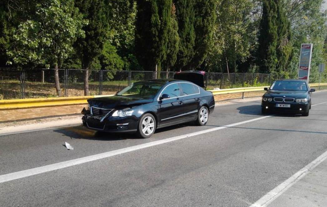 FOTO: Prometna nesreća u Kuparima uzrokovala kolone