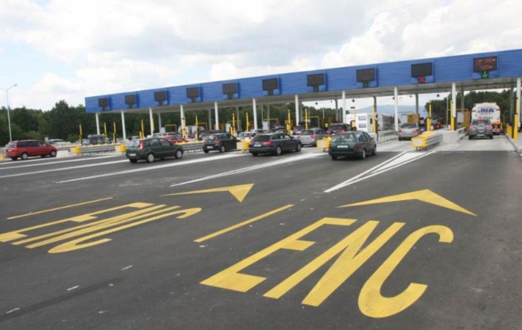 Rastu nezaposlenost i dug države, a Vlada se igra mačke i miša oko autocesta!