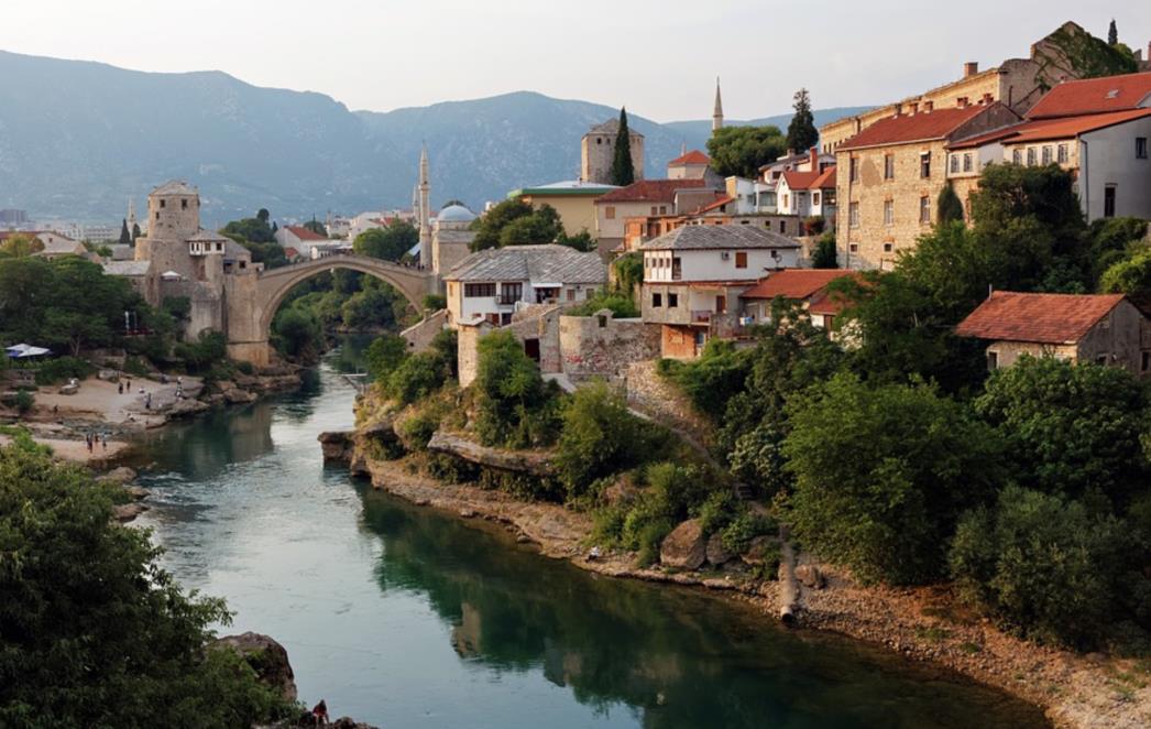 PET ULICA U MOSTARU NOSE IMENA USTAŠKIH GLAVEŠINA Nitko se ne usudi maknuti Budaka, Francetića, Vokića…