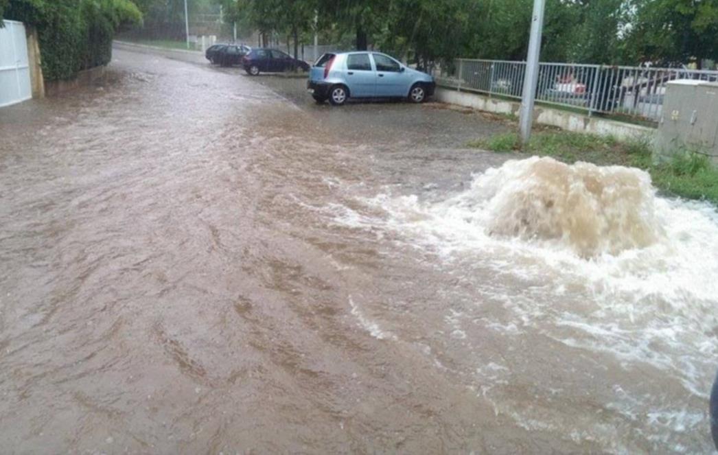 KAD UDARI MELISA: Nisam u životu to doživjela, vjetar je gurao kamion i auto u kuću'