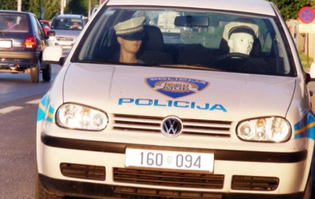 Lažni plavci zaustavili auto i opljačkali nakit od 300.000 kuna