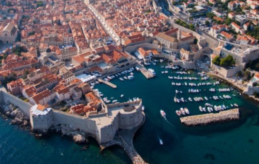 Na red su došle i Ploče, građani traže bolje prometno povezivanje i garaže